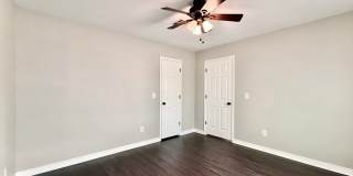 Updated Comfort with a Downstairs Primary Suite in Jenks Gallery 20