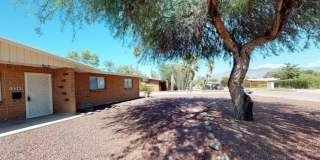 2545 North Euclid Avenue Gallery 1