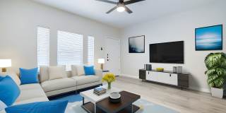 UT PRE-LEASE: Newly Updated 6 Bed / 3.5 Bath House In Hyde Park, Updated Kitchen, Bathrooms and Fixtures Gallery 1