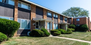 Carriage House Apartments Gallery 28