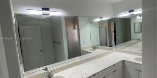 703 NE 195th St Gallery 21