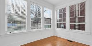 2 BED | 1 BATH | STARLAND DISTRICT Gallery 28