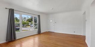 3Bd/2ba Home w/parking in Santa Monica Gallery 18