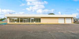 33 ST. CHARLES Gallery 1