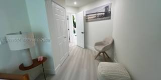 503 Jackson Ave Gallery 31