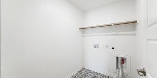 1332 Pierce Lane Gallery 18