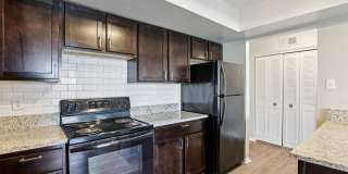 Edgewater Apartments Gallery 11