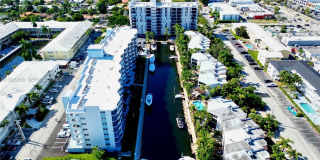 3051 NE 48th St Gallery 1