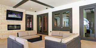 1733 Oak Hill Ln Gallery 1