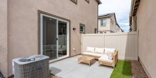 Glen at Fontana Gallery 6