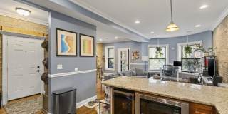 5219 Winthrop Gallery 4