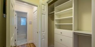 Sunny 1BR in Brookline | Heat & Hot Water Included | 9/1 Gallery 8