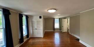 3 BR/ 2BA Central Gardens Bungalow Gallery 23