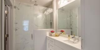 The Pointe North Hills Gallery 40