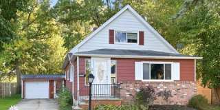 14612 Summit Avenue Gallery 1
