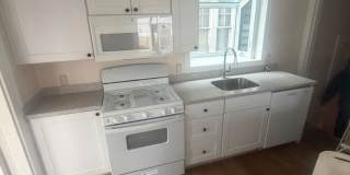 Remodeled West Side 3 Bedroom House Gallery 6