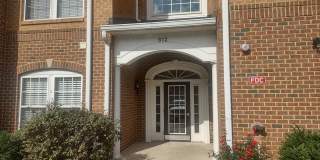 Charming 2BR Condo in Aberdeen Gallery 1