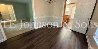 Spacious One Level Home with Den, Granite Kitchen Island, and 2 Car Carport Gallery 12