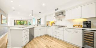 229 Bonair St Gallery 23