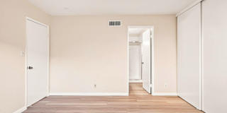 Beautifully Updated 4 Bed 2 Bath Home Gallery 23