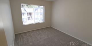Pebble Creek Village Apartments Gallery 20