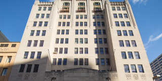 301 N CHARLES Street Gallery 9