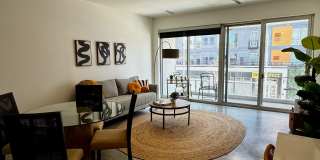 1914 Main St Gallery 10