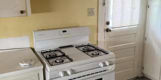 1322 W University Avenue Gallery 12