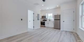 1619 Le Grand Street Gallery 3