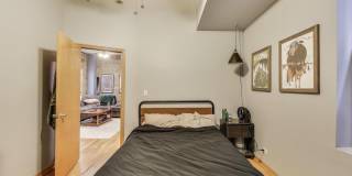 1509 W Thomas Street unit: 2R Gallery 8