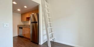 2 Bedroom + Loft Condo in Parkwood Village Gallery 8