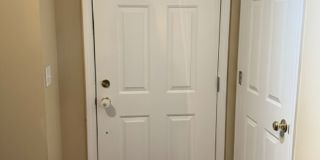Beautiful 3 BR / 2.5 BA Townhouse for Rent Gallery 7