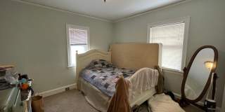 AVAILABLE JULY - 3 BEDROOM/1.5 BATHROOM HOME Gallery 13