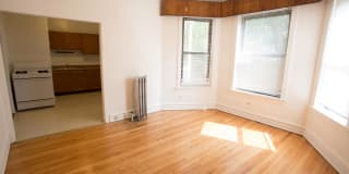 5411-5421 S. Ellis Avenue Gallery 13