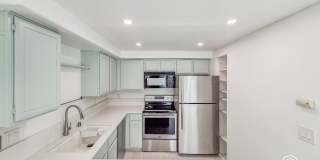 SD: Spacious 2BD/2.5BA home in Del Cerro with Fireplace, Private Balcony & 2-Car Garage Gallery 8