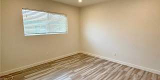 300 Maryland Gallery 7