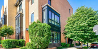 621 BLUEMONT Avenue Gallery 24