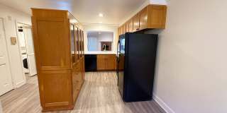 Spacious 2 Bed / 2 Bath Condo in Prime UTC/La Jolla Location! Gallery 7