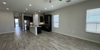 10319 W Harmony Ln Gallery 8