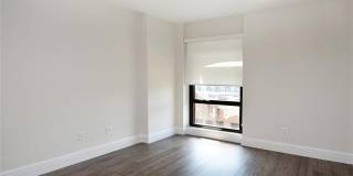 211 E Merrill Street Gallery 12