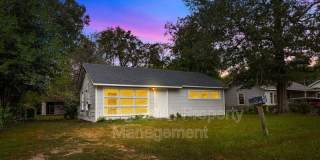 341 Chisholm St Gallery 1