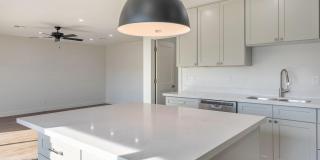 2333 E Paradise Drive Gallery 12