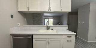 5525 East Thomas Road Gallery 7