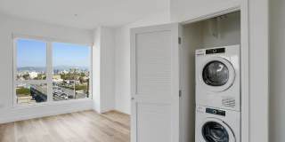 2221 Western Gallery 7