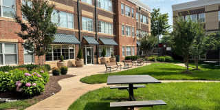 44075 PIPELINE Plaza Gallery 37