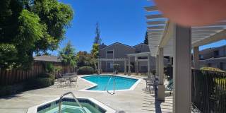 Spacious 2-Story Townhome, Completely Remodeled, A/C, Fresh Paint, Large Backyard! Gallery 14