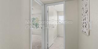 SE!! Close to UNLV!! 2 Bedroom 2 story!! 1 Car Carport!! Fully Furnished!! Community Pool!! and Tennis Courts!! Gallery 28