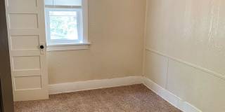 Upper Level 2 Bedroom, 1 Bathroom Duplex Gallery 9