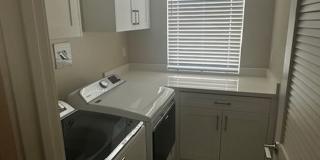 SPACIOUS 3 BEDROOM 3.5 BATH TRI-STORY TOWNHOME Gallery 12