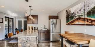 Sunnyside Village Gallery 23